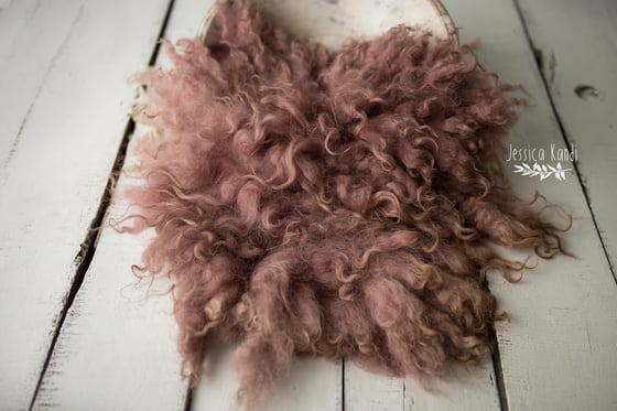 Image of Cocoa Mauve hand felted fur