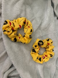 Image 2 of Electric Mouse Scrunchie