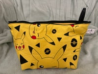 Image 2 of Electric Mouse Zipper Pouch