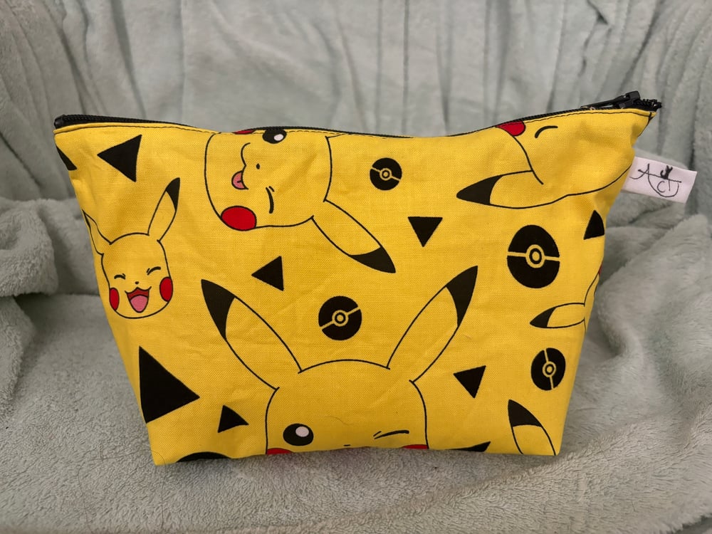 Image of Electric Mouse Zipper Pouch