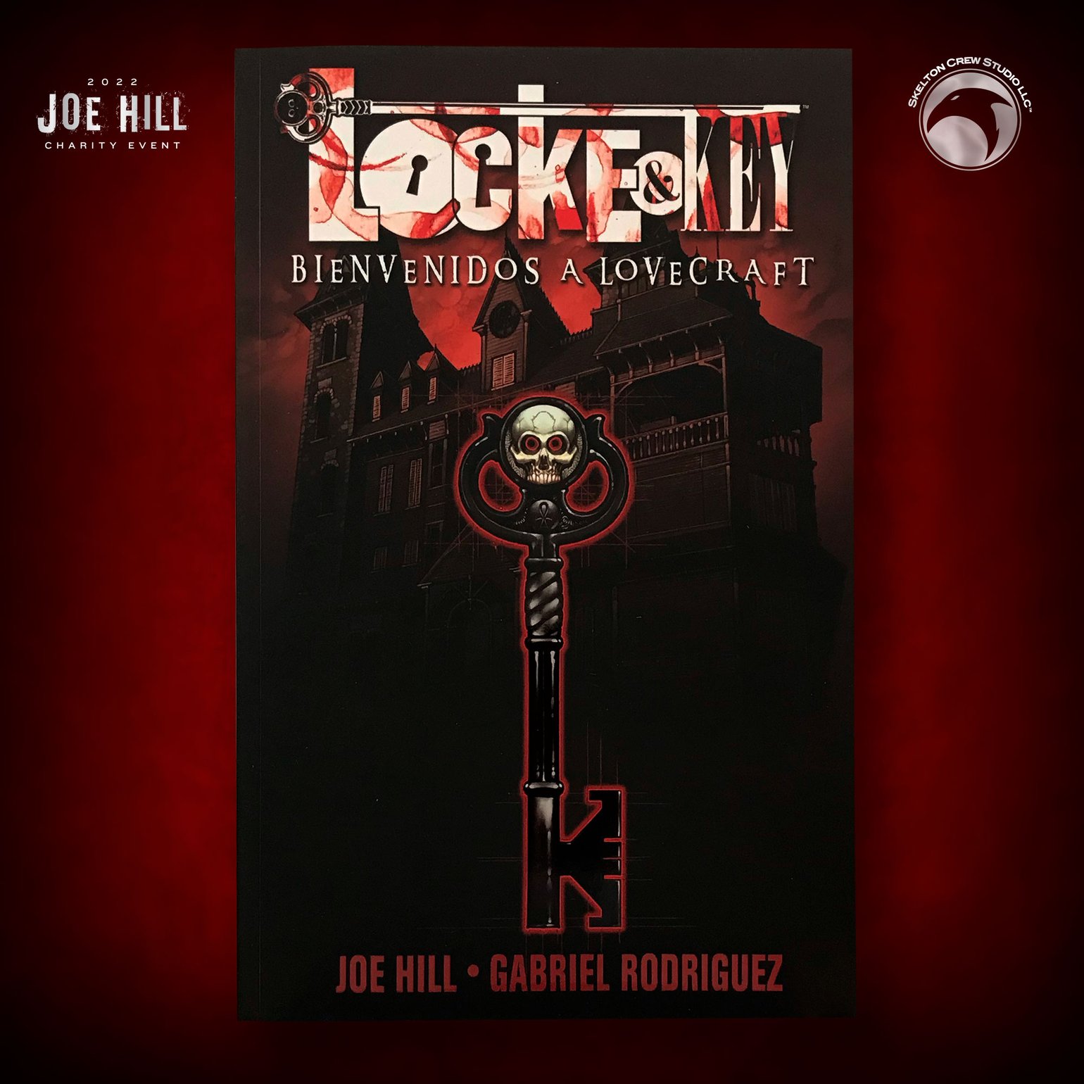 Image of JOE HILL 2024 CHARITY EVENT 8: SIGNED Locke & Key Welcome to Lovecraft Vol. 1 TPB DAMAGED - Spanish