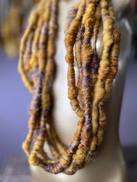 Image 2 of Yarn no.7