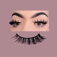 Image 2 of Everyday Elegance Lashes