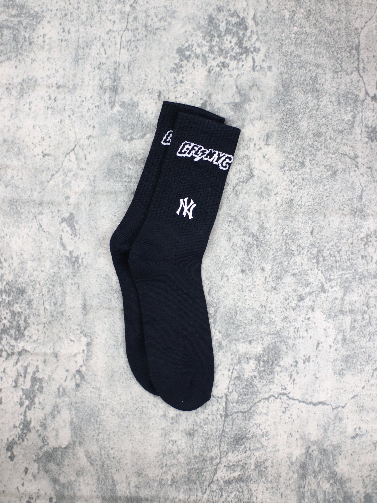 Image of NY Black Crew Socks