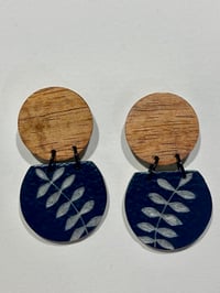 Foliage Carving with Tasmanian Blackwood Studs