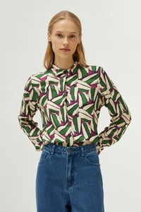 Image 1 of Camisa estampado geométrico verde