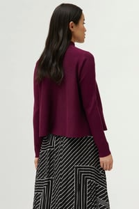 Image 1 of Jersey evasé color morado