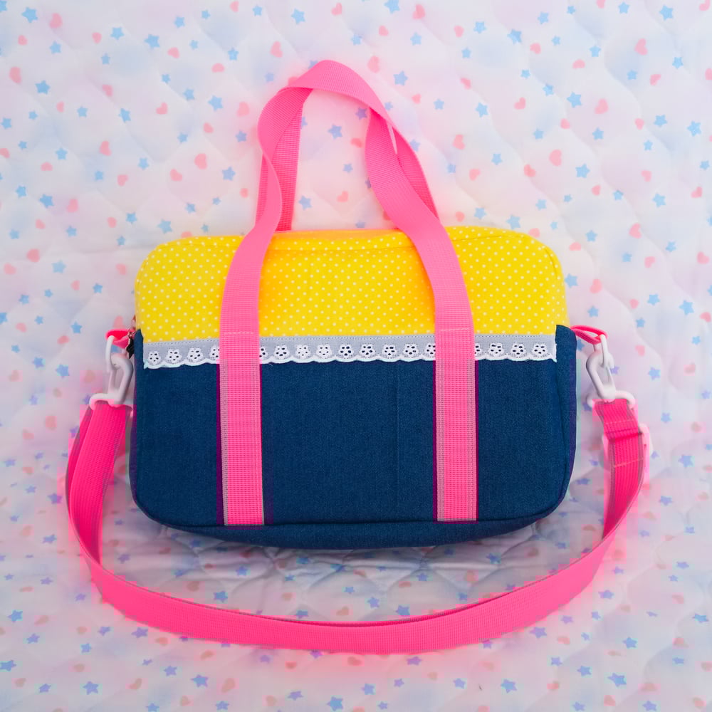 Handle Bag: 03