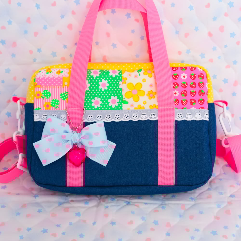 Handle Bag: 04