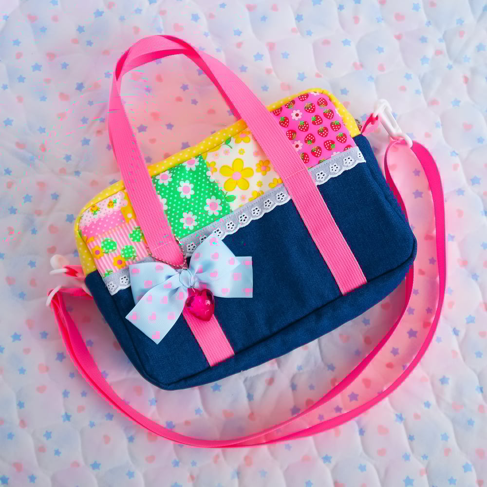 Handle Bag: 04