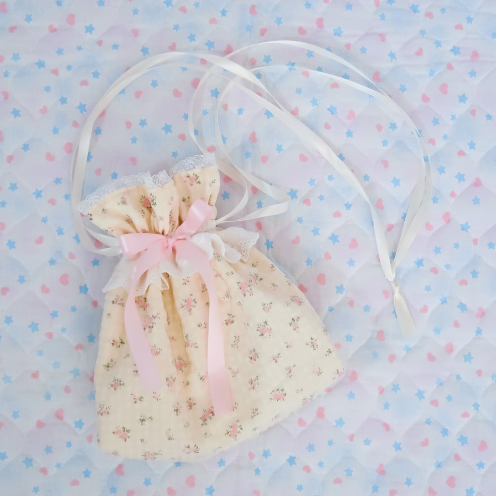 Crossbody Bag: 01