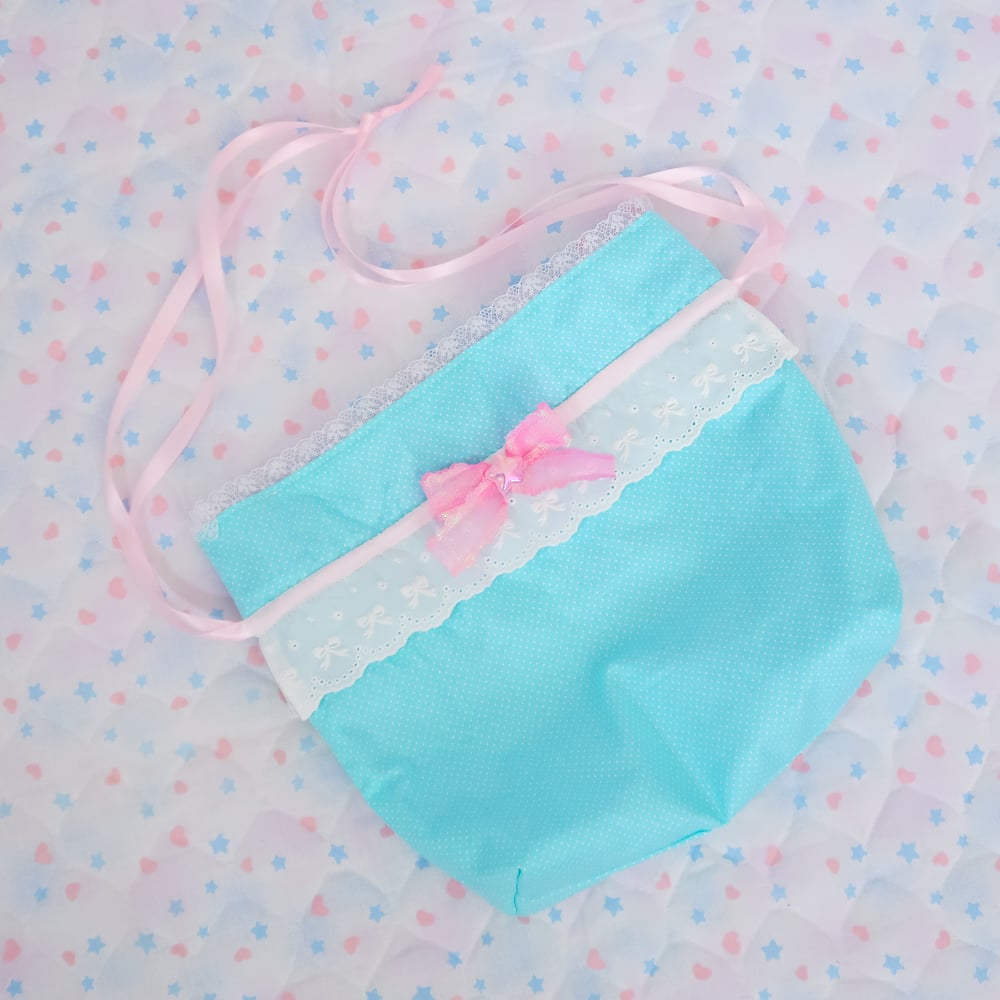 Crossbody Bag: 03