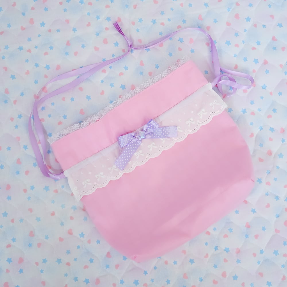 Crossbody Bag: 04