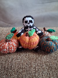 Image 3 of Mini Knitted Skeletons and Pumpkins (Set of 2 Each)