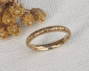 Image of 18ct Yellow gold 2.5mm 'Primavera' ring