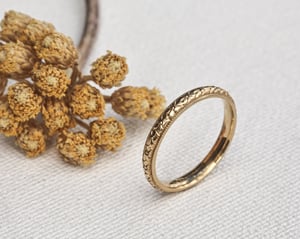 Image of 18ct Yellow gold 2.5mm 'Primavera' ring