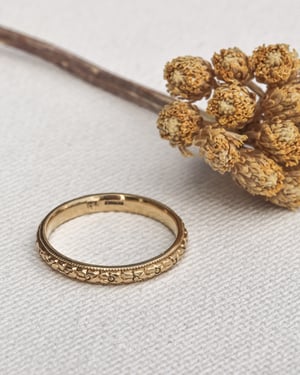 Image of 18ct Yellow gold 2.5mm 'Primavera' ring