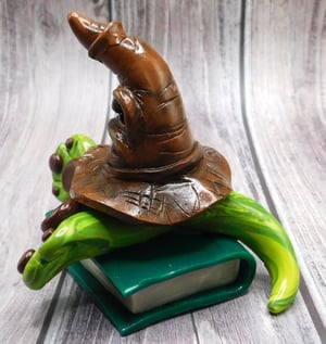 Image of Severus the Mini Mon and Sorting Hat