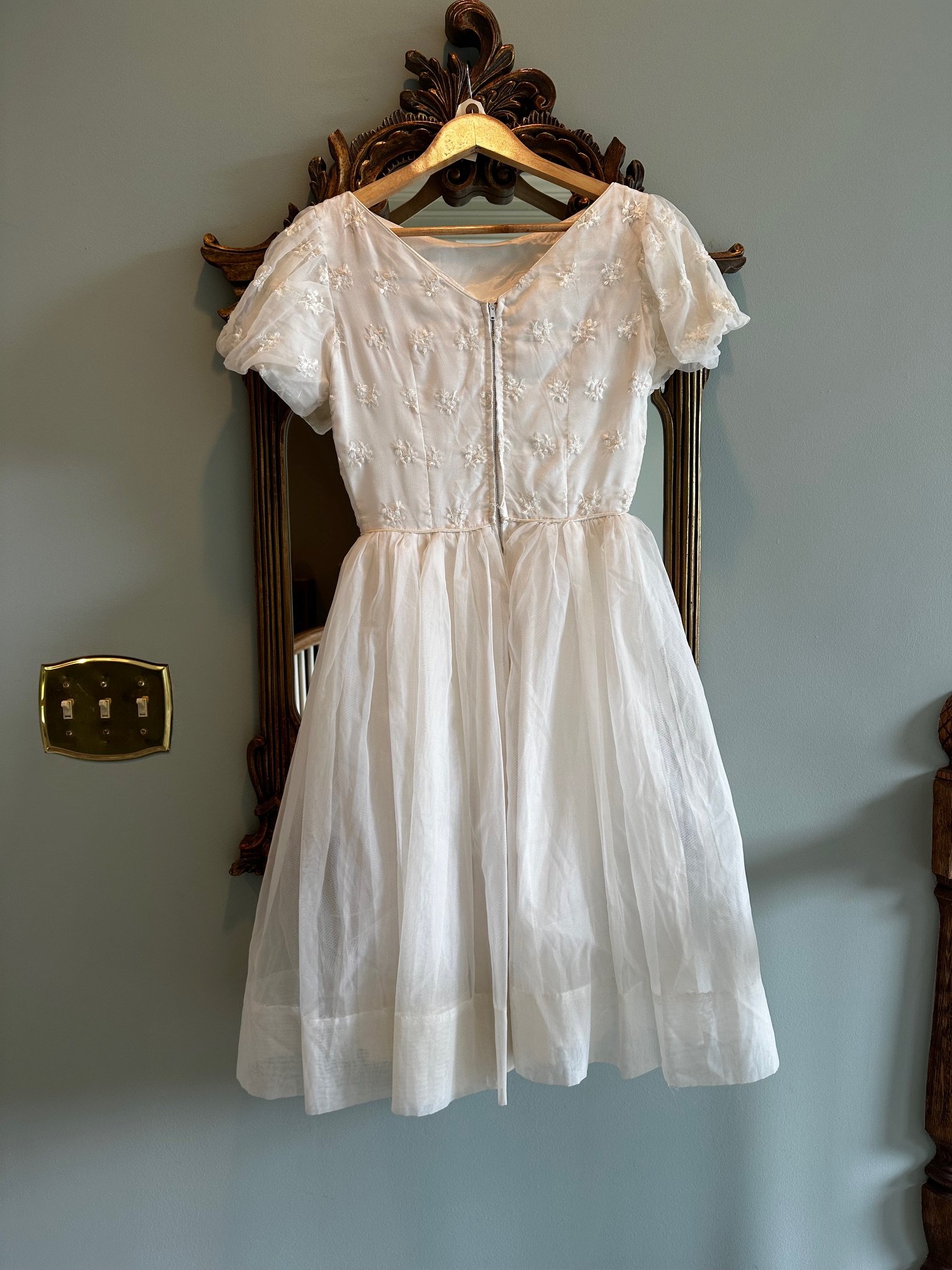 1960s Embroidered Mini Dress | Estelle Amore 1960s Embroidered Mini Dress | Estelle Amore