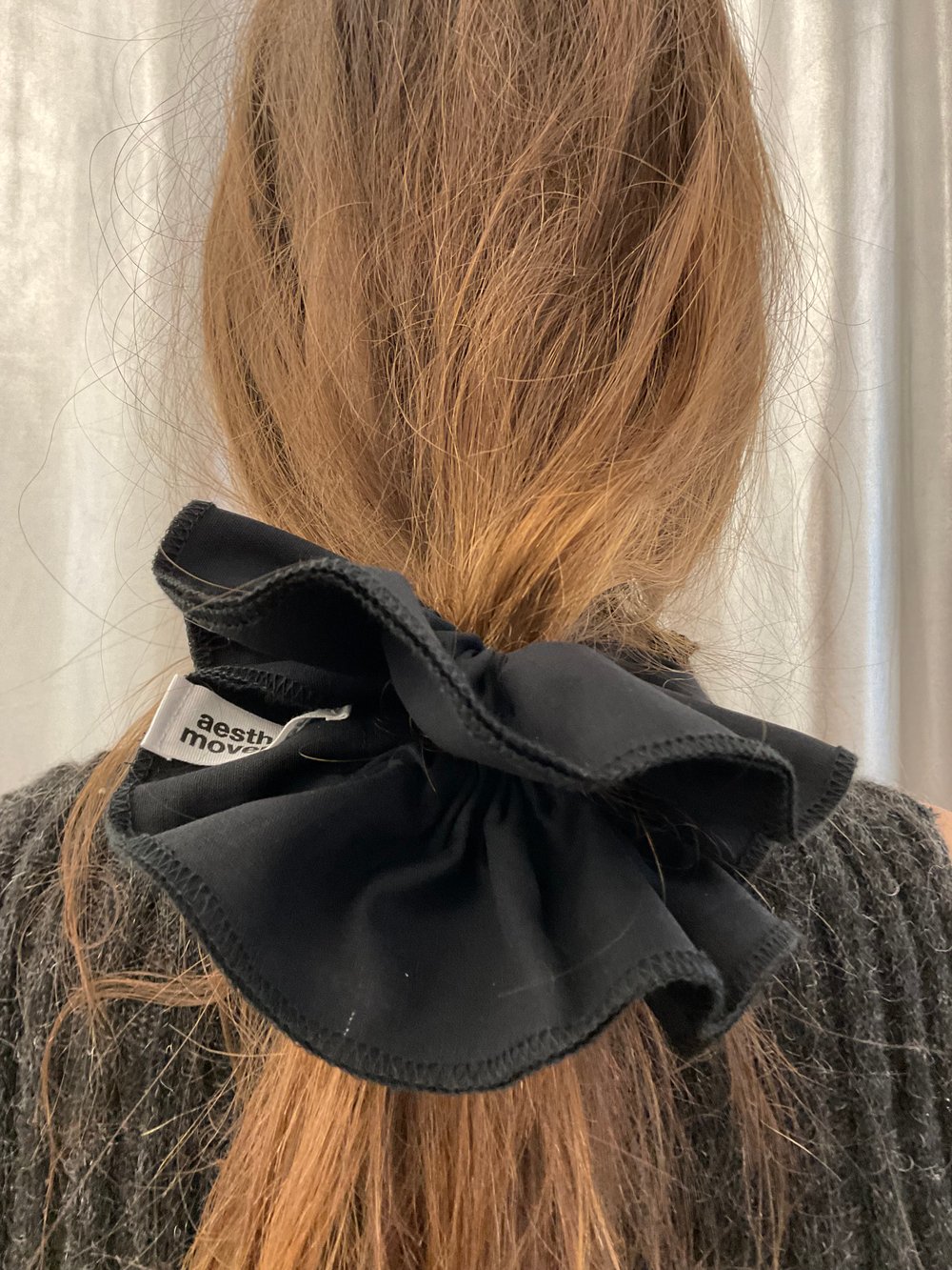 Ruffled cotton black scrunchie 