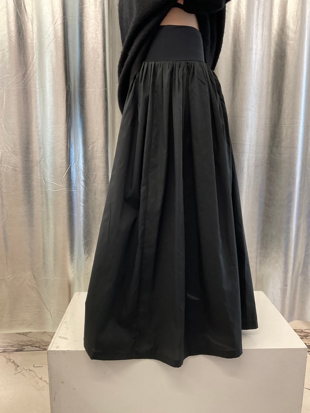 Super maxi long skirt black 