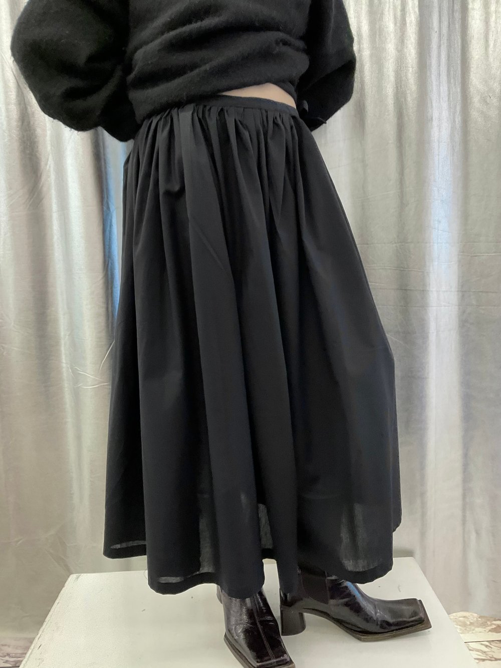 Black cotton maxi skirt with bow 