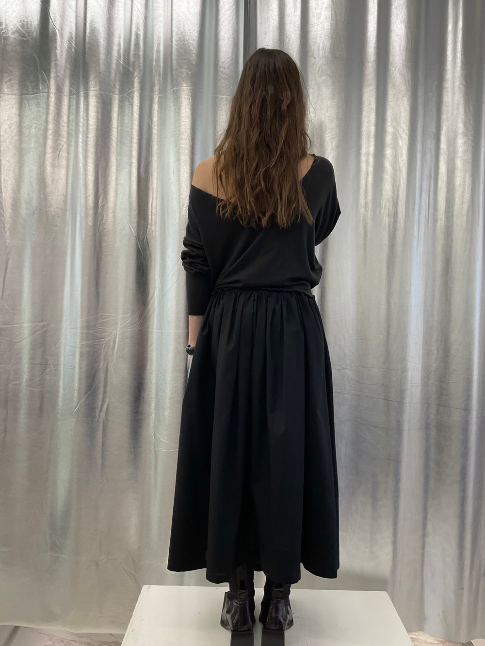 Black cotton maxi skirt with bow 