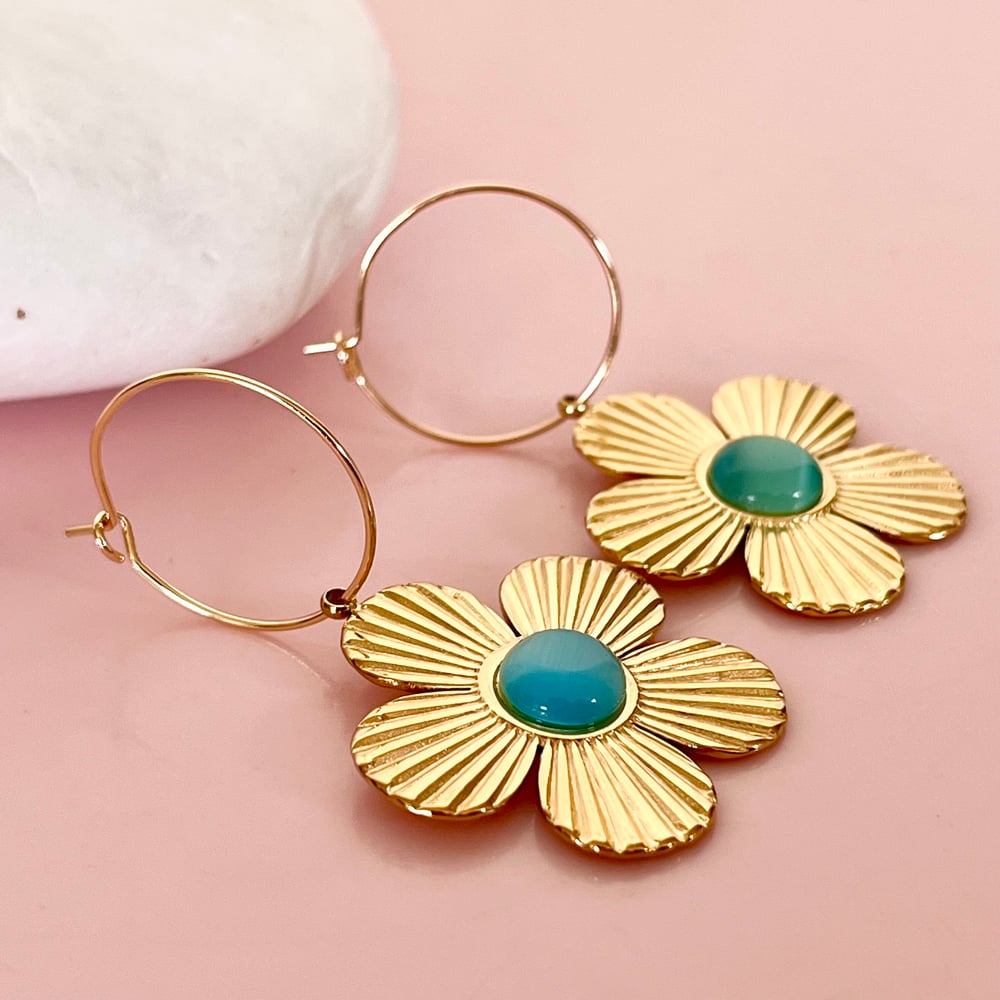 Image of Midi Textured Daisy and Cats Eye Stone Hoops