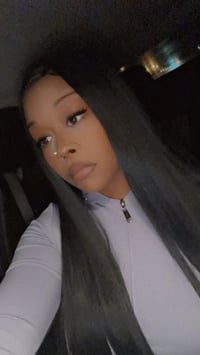 Image 5 of 13x4 Straight Transparent Lace Front Wig 