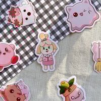 Image 3 of Ultra Glossy Isabelle in Pink Sticker