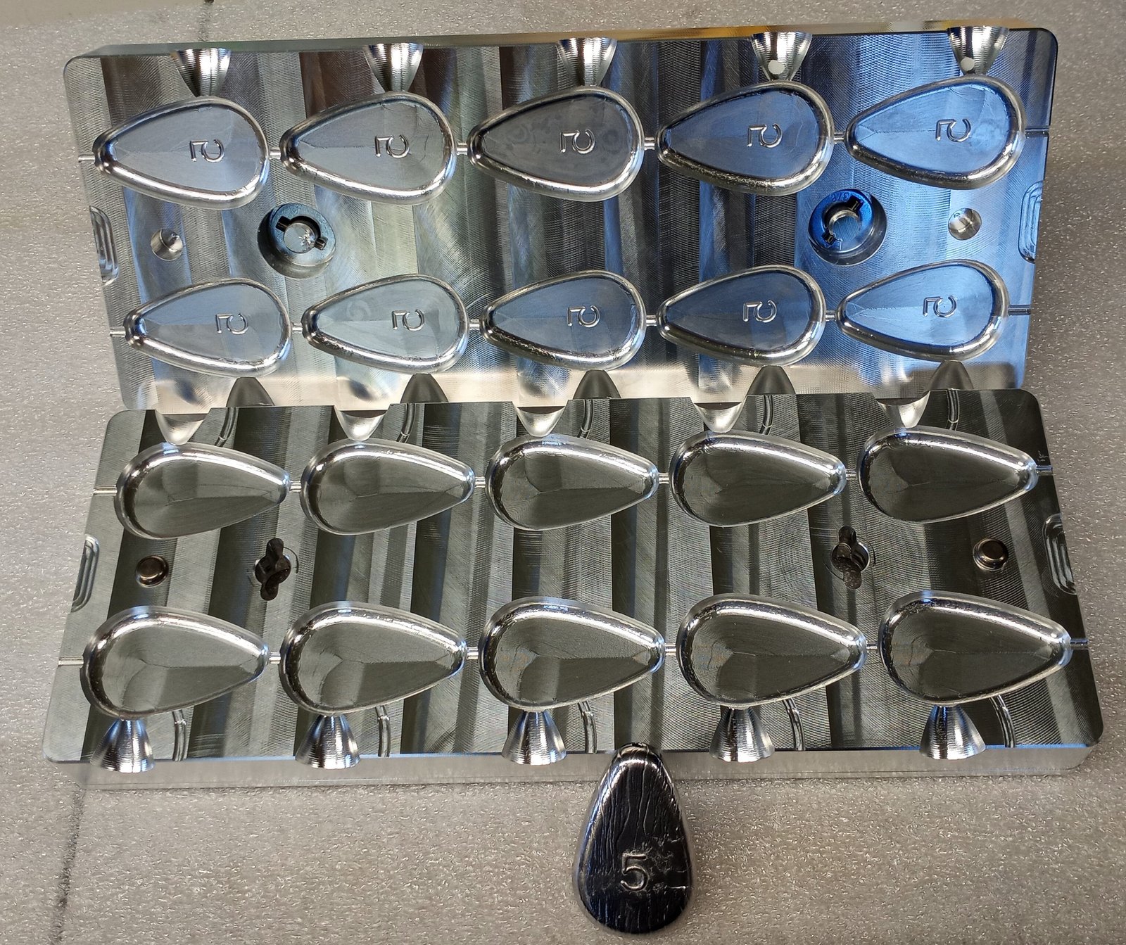 5 oz No Roll Sinker Mold - 10 CAVITY Production Mold | Lake Side