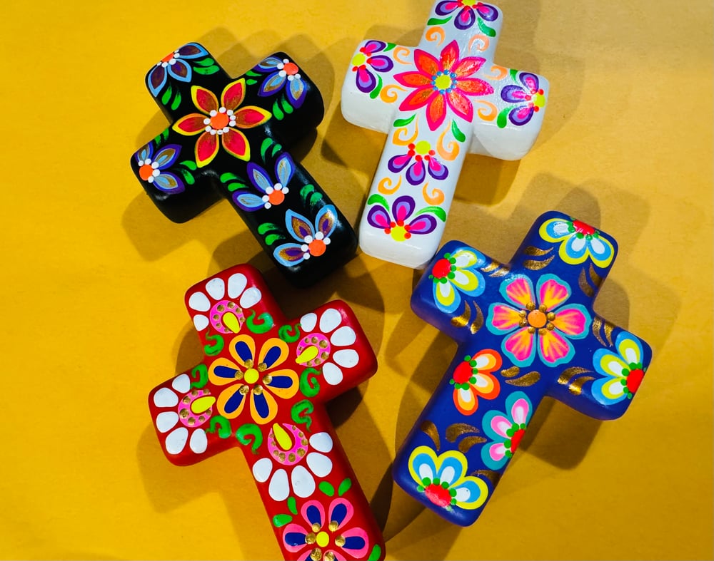 Ceramic small crosses