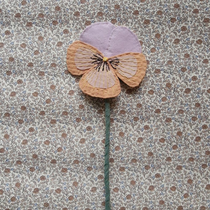 Image of Pale purple and abricot fabric Pansy