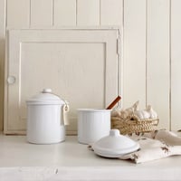 Image 1 of Pot en émail (2 tailles)