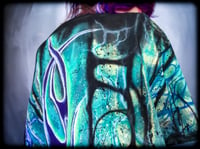 Image 11 of LIT button Tee UV (2XL)