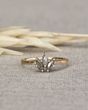 Image of 18ct yellow gold marquise cut 'salt and pepper' rose-cut diamond ring (IOW221)