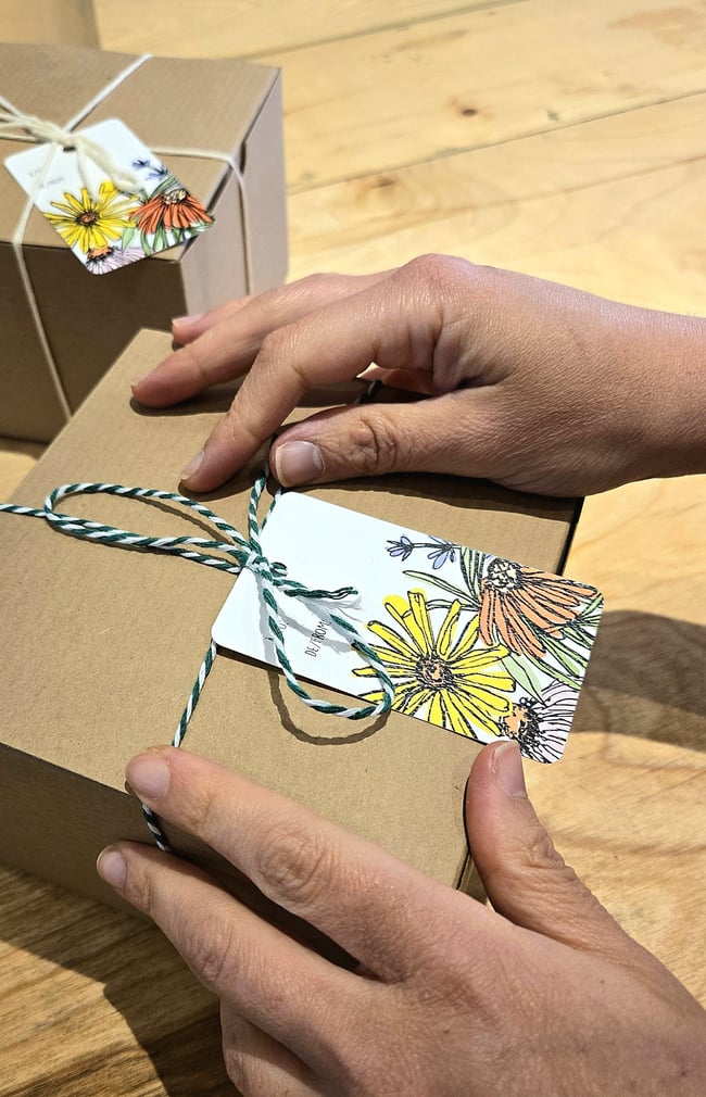 Giftbox: Sesame spread and Tea Towel