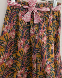 Image 2 of Louise Misha pants size 4