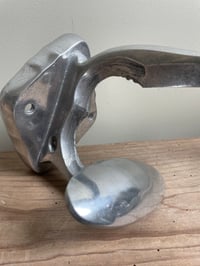 Image of 2 très grands crochets aluminium 