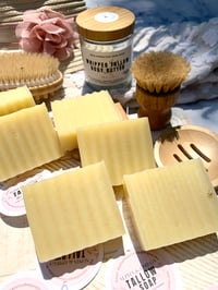 Image 4 of Solid Tallow Shampoo Bar / Hydrating & Nourishing Travel-Friendly Shampoo