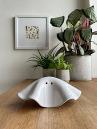 Image 1 of Ceramic ghost tea light | white, gloss 