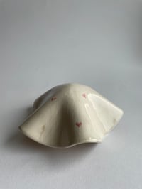 Image 3 of Ceramic ghost tea light | hearts | off-white, gloss 