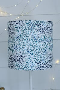 Image 2 of Lampe banc de poissons