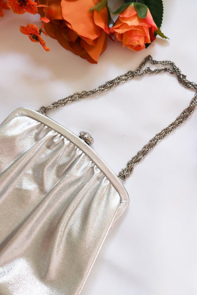 Image of Vintage Silver Double Chain Handbag 