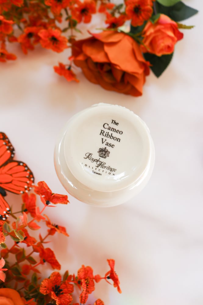 Image of Vintage Cameo Ribbon Vase Royal Heritage Collection 