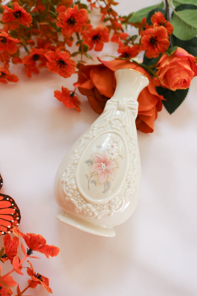 Image of Vintage Cameo Ribbon Vase Royal Heritage Collection 