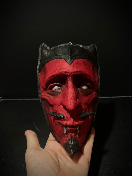 Image of mephistopheles rouge