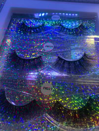 Image 4 of triple lash cake box or custum lash with mirror 