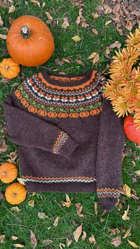 Image 6 of Patron Pull Cozy Autumn