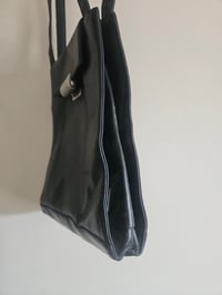 Image 5 of Vintage Black real leather silver clasp handbag 